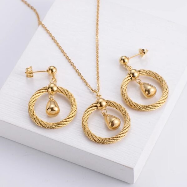 Parure de Bijoux - Boucles d'Oreilles Créoles et Collier en Acier Inoxydable – Image 3
