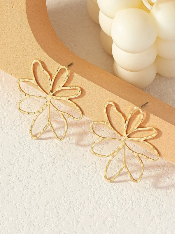 1 paire de boucles d'oreilles en métal à fleur creuses – Image 2