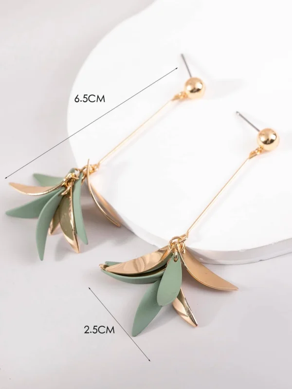 1 paire de boucles d'oreilles longues élégantes – Image 4