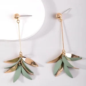 1 paire de boucles d’oreilles longues élégantes