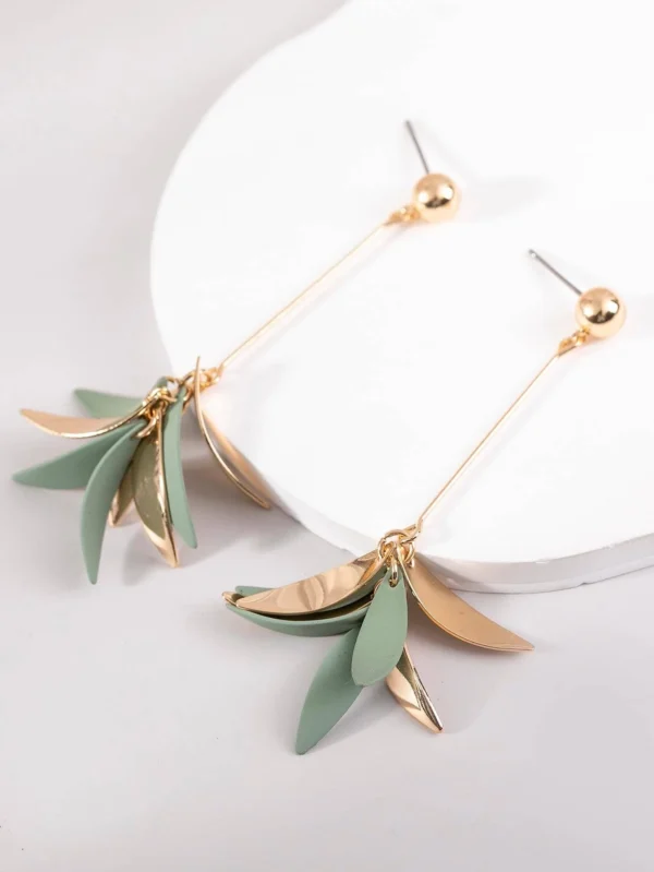 1 paire de boucles d'oreilles longues élégantes – Image 2