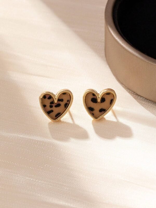 1 paire de boucles d'oreilles forme de cœur – Image 3