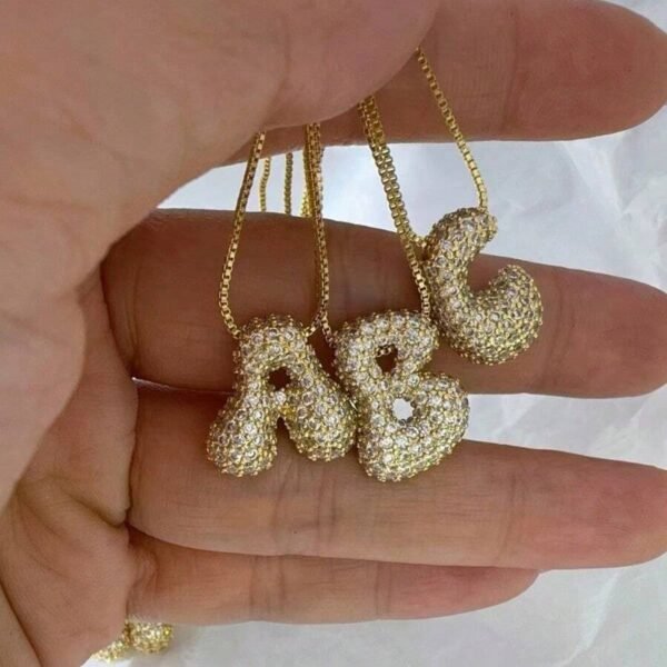 collier à bulles micro-incrustées avec 26 lettres