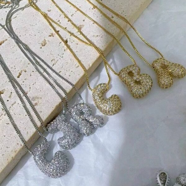 collier à bulles micro-incrustées avec 26 lettres – Image 3