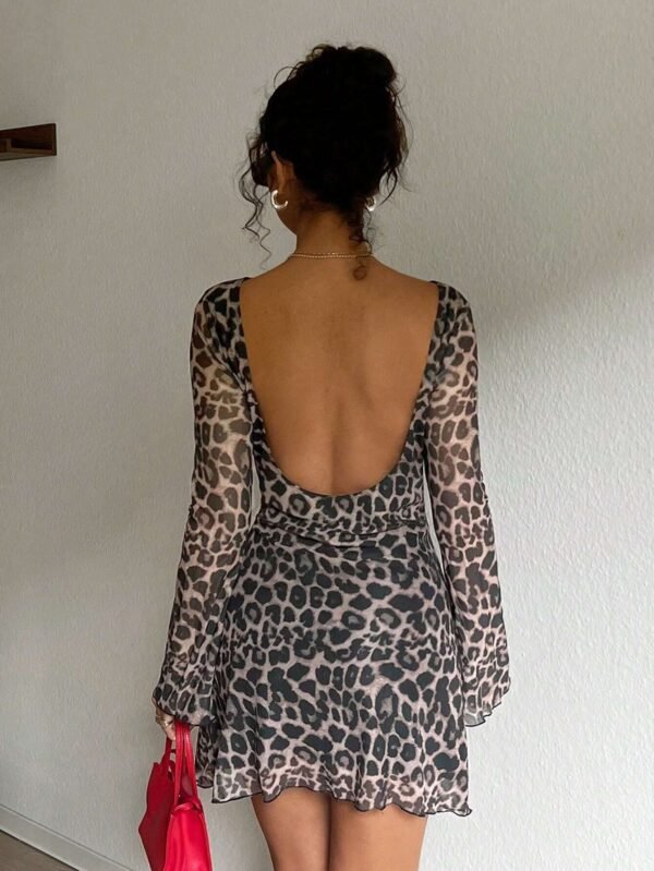 SHEIN EZwear Robe d'été sexy avec dos nu