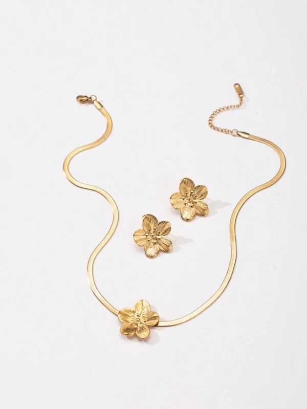2 pièces Boucles d'oreilles avec fleur et trèfle – Image 7