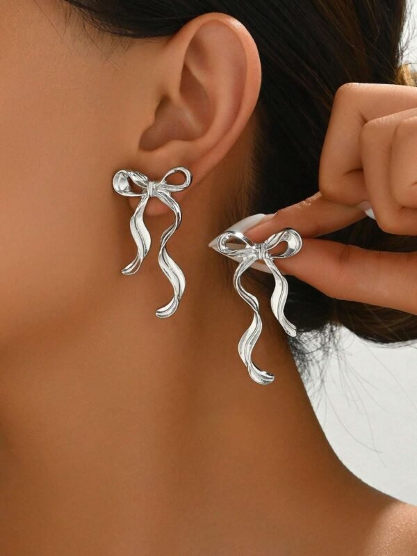1 paire de boucles d'oreilles avec nœud en ruban – Image 3