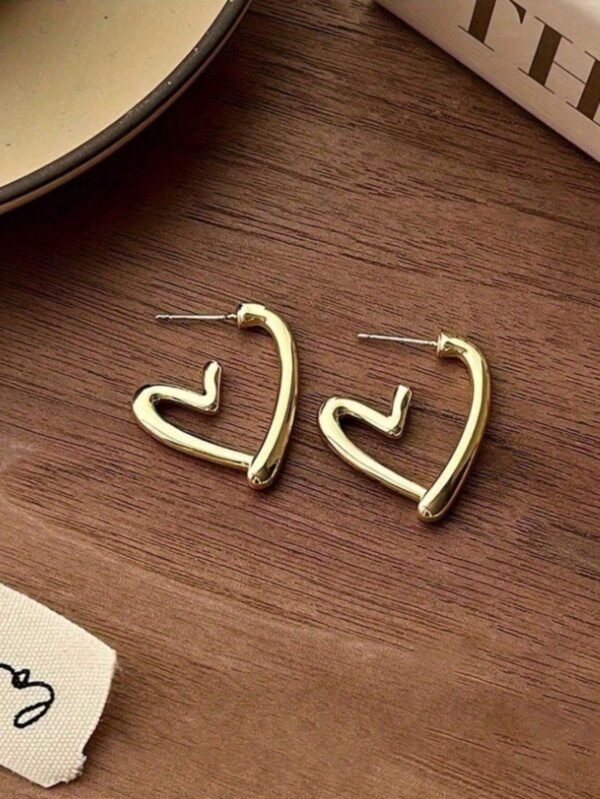 1 paire de boucles d'oreilles clous de forme de cœur – Image 2