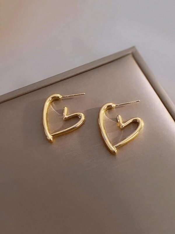 1 paire de boucles d'oreilles clous de forme de cœur – Image 4