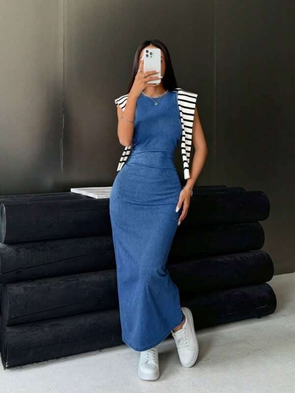 K-Vae Robe en jean sans manches moulante – Image 5