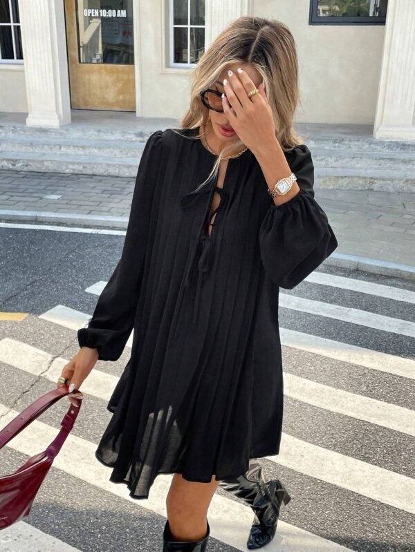 SHEIN Frenchy Robe plissée rayée essentielle