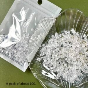 Environ 100 pièces de bouchons d’oreille en plastique