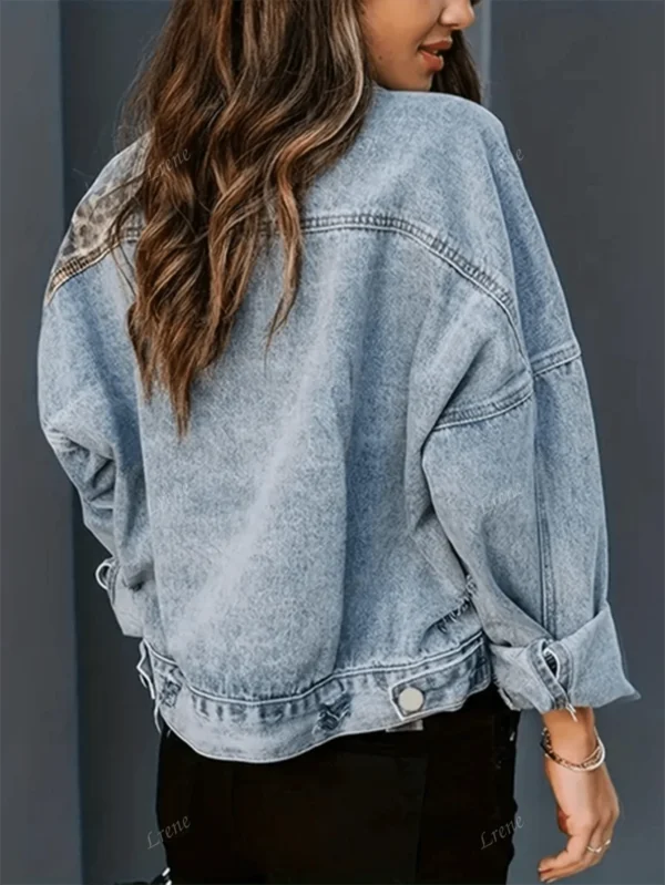 Veste jean patchwork imprimé léopard – Image 2