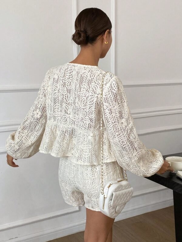 SHEIN Frenchy Ensemble blouse lanternes et short – Image 2