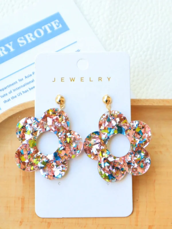 1 paire de boucles d'oreilles à fleurs ajourées pailletées – Image 6