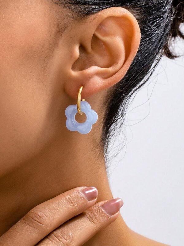 1 paire de boucles d'oreilles à fleurs géométriques – Image 16