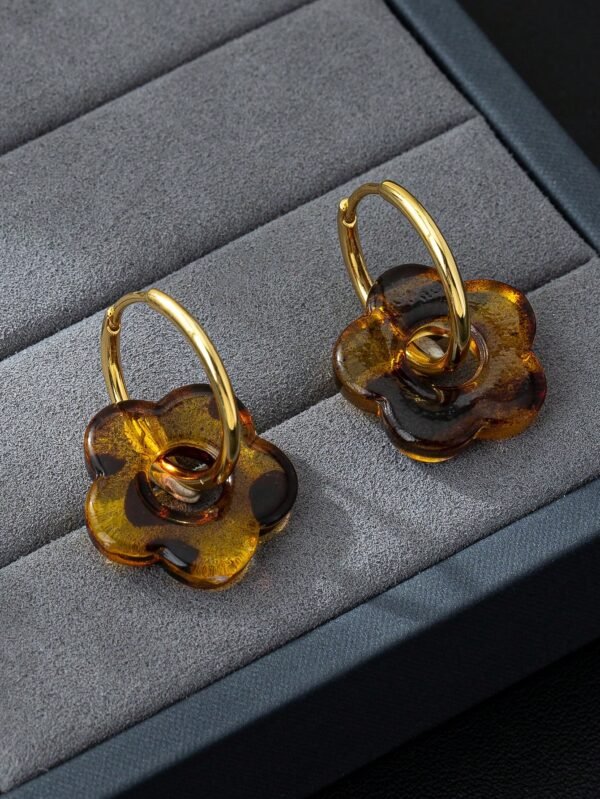 1 paire de boucles d'oreilles à fleurs géométriques – Image 30