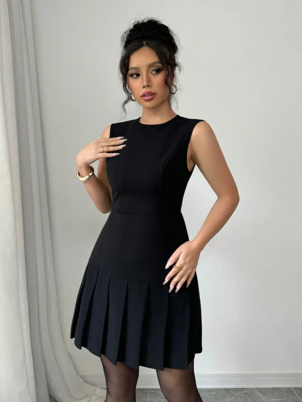 Elenzga Robe noire élégante avec fronces= – Image 4