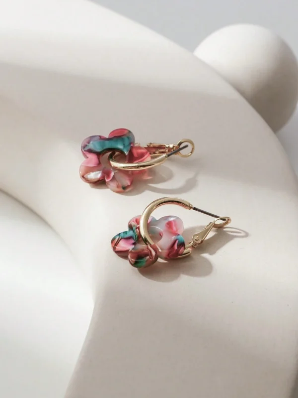 1 paire de boucles d'oreilles en acrylique creux – Image 5