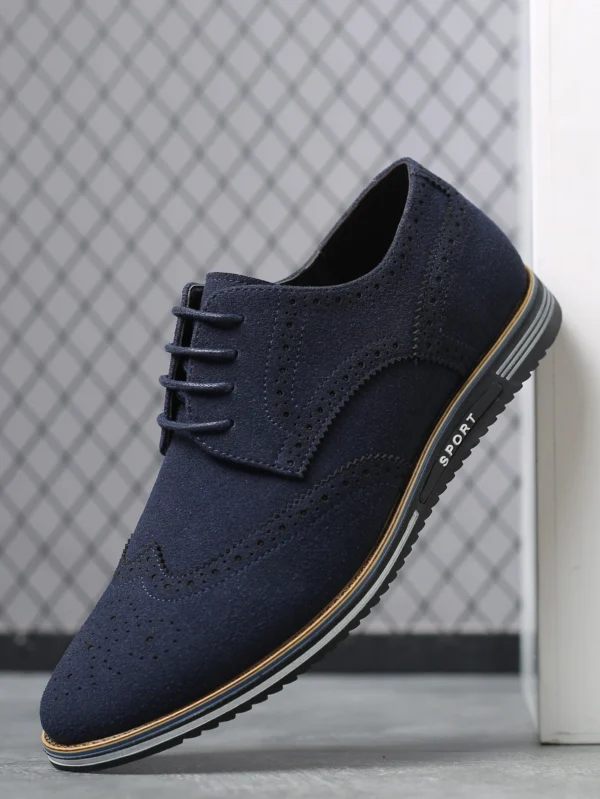 Homme pointes lacets sport quotidien