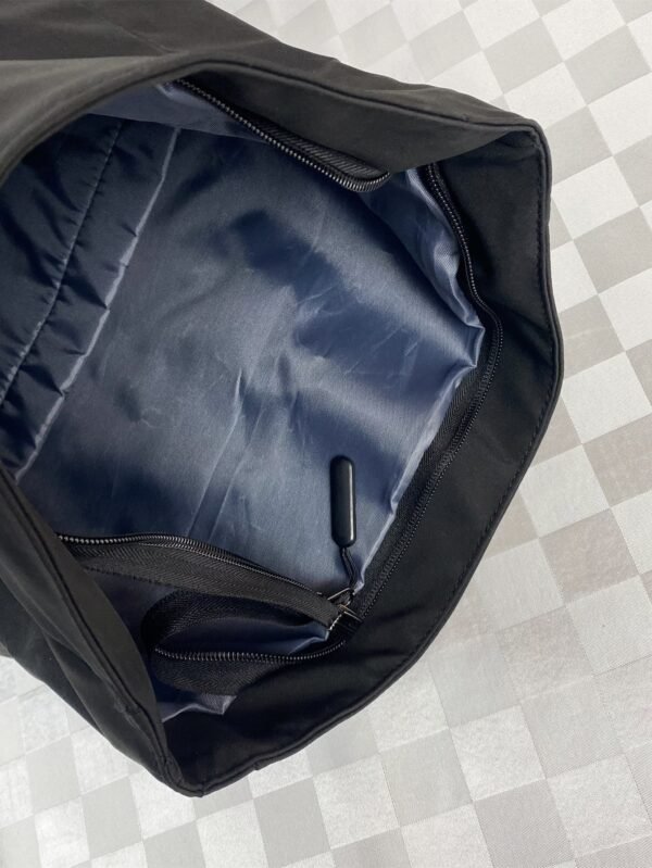 Sac à dos sportif noir femme – Image 4