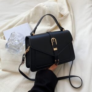 Sac carré rabat boucle PU