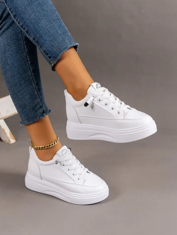 Baskets sport blanc compensées à lettres à lacets