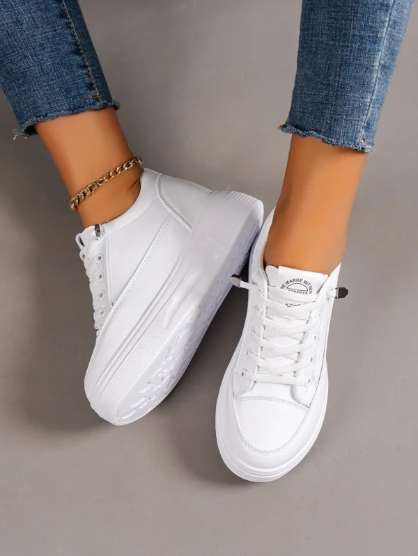 Baskets sport blanc compensées à lettres à lacets – Image 3