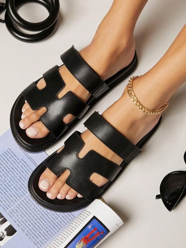 SHUZIA Chaussures plates noires