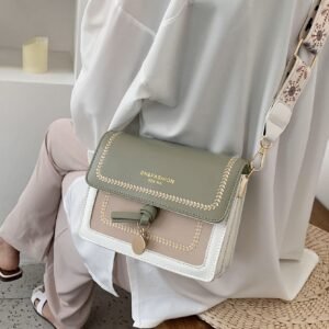 Sac bandoulière mode rabat boucle