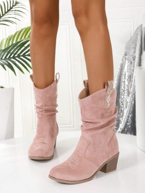 Bottes cow-girl asymétriques brodées talon épais – Image 4