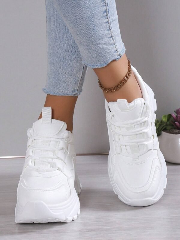 Chaussures décontractées blanches à semelle – Image 3