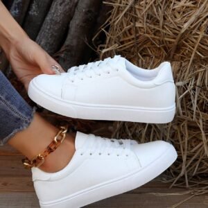 Baskets blanches skate polyvalentes