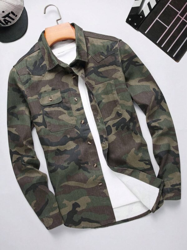 Manfinity RivetRise Chemise jean manches camouflage