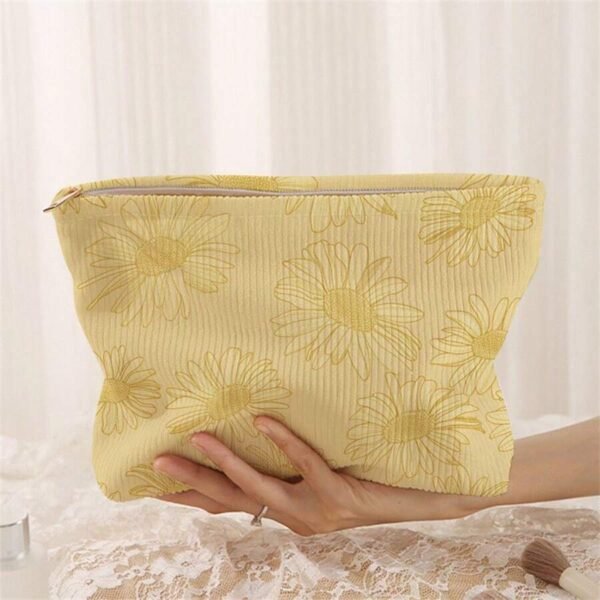 Sac maquillage fleurs velours – Image 7