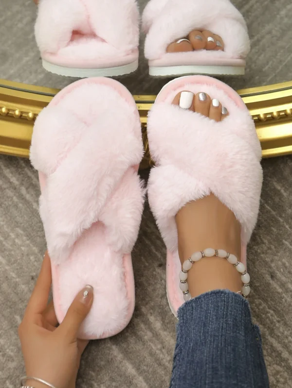 Chaussons croisés fourrure confortables intérieur/extérieur