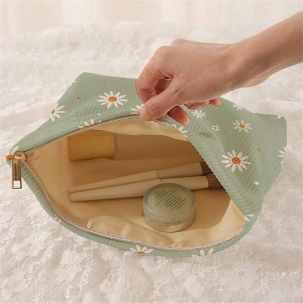 Sac maquillage fleurs velours – Image 5