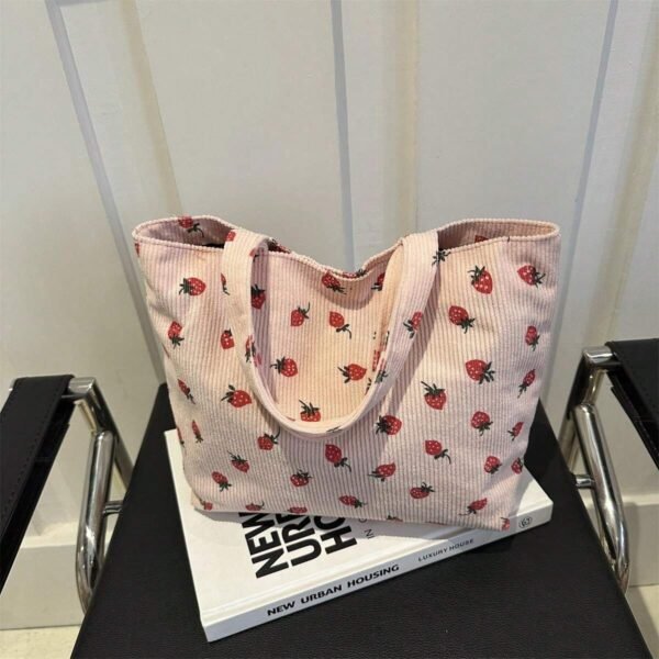 Sac fourre-tout fraise mignon – Image 14