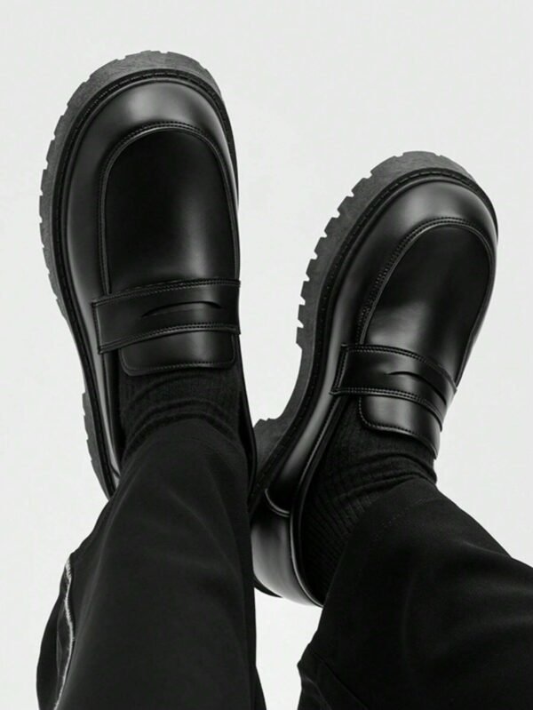 Chaussures habillées rondes vintage homme – Image 3