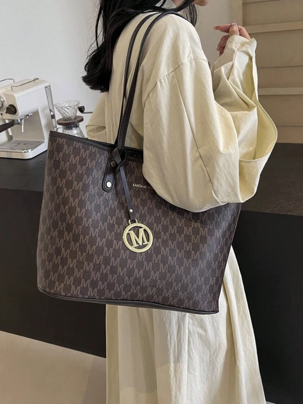 Sac fourre-tout mode 2023 – Image 2
