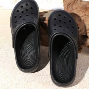 Chaussures trous unies hommes plage