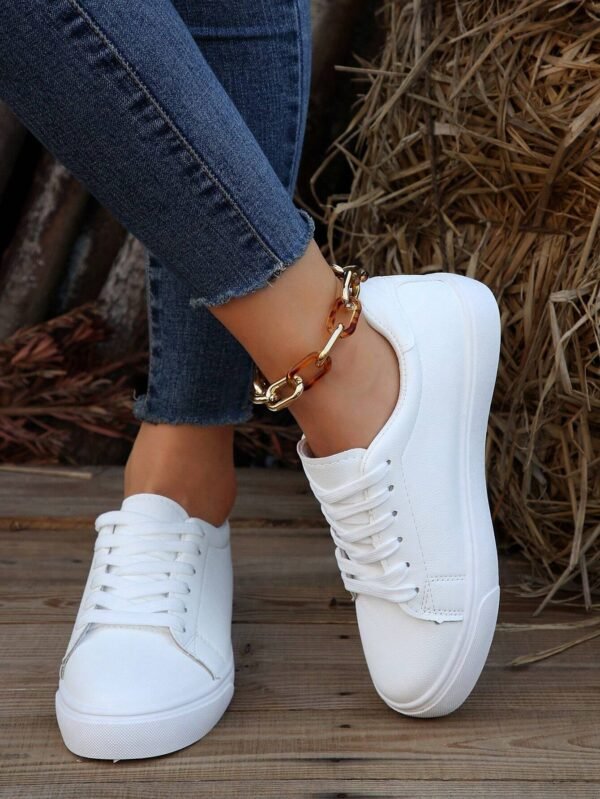 Baskets blanches skate printemps 2025