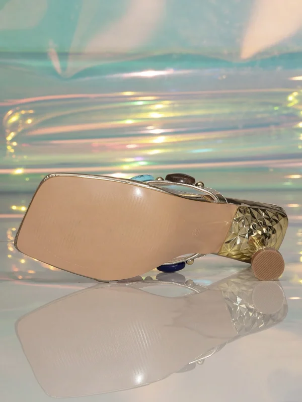 Sandales talons hauts bout pointu dorées bijoux – Image 6