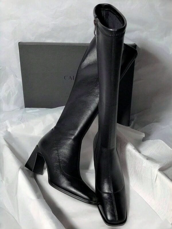 Bottes hautes talons pointus design minimaliste
