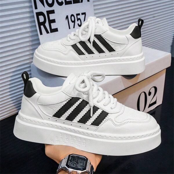 Nouvelles baskets décontractées 4 bandes