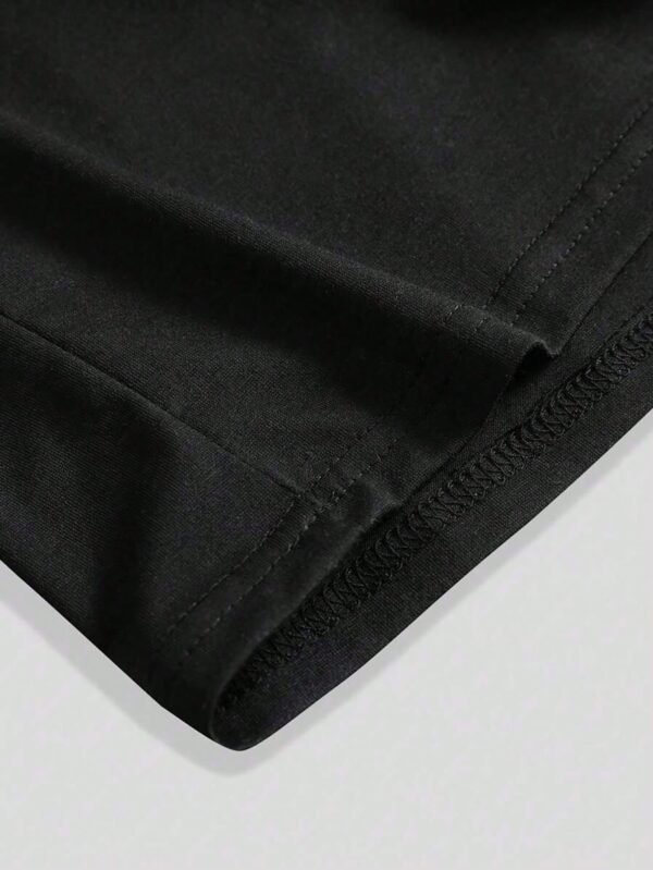 T-shirt ample rayures géométriques – Image 6