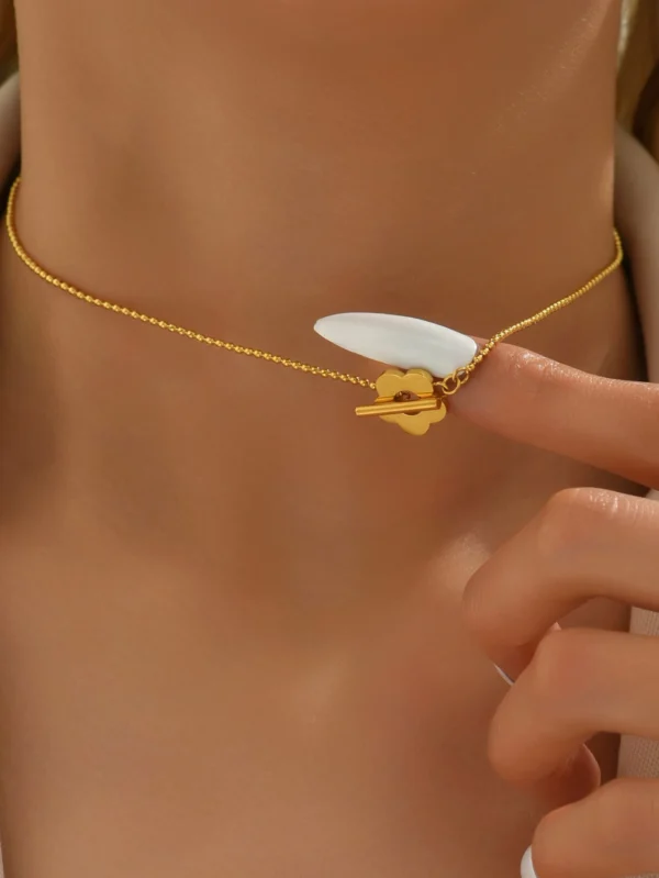 Collier Fleur Dée Simple – Image 3
