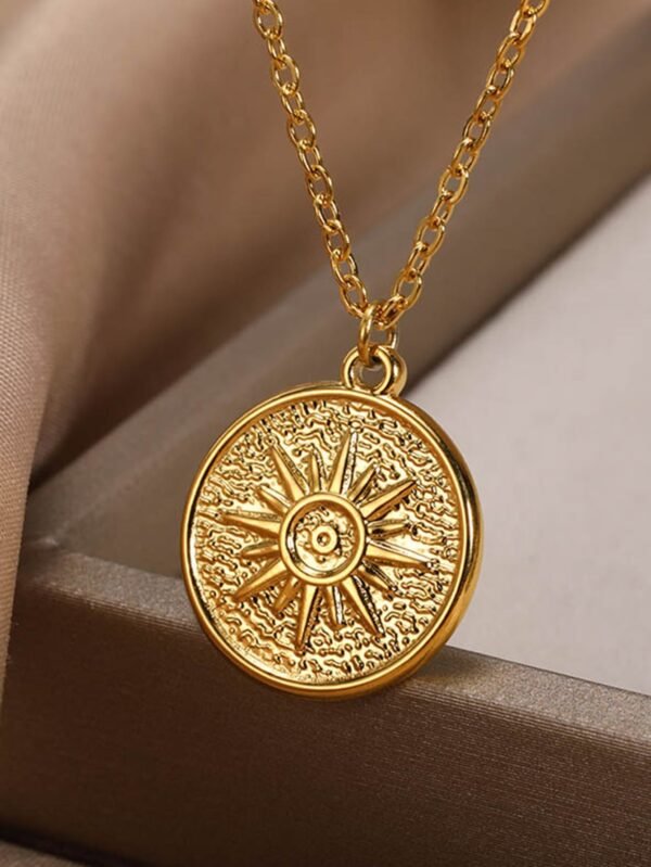 Collier Pièce Gravée Soleil