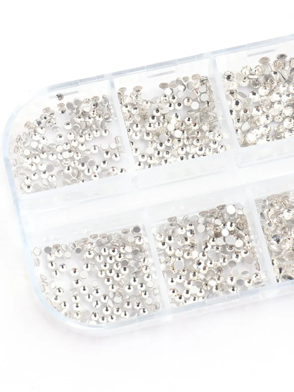 12 grilles strass blancs – Image 7
