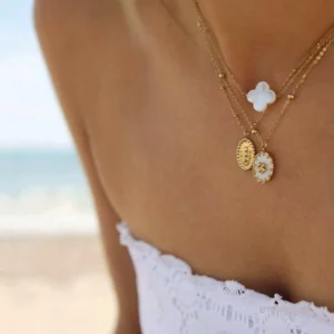 1 Collier Fleur Coquillage Dé